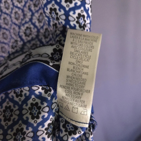 Max Studio Sleeveless Blouse V Neck Size Small - Picture 7 of 7